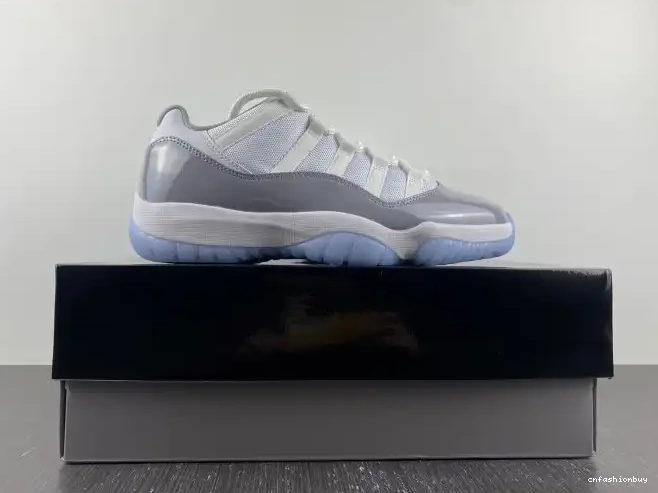 Air Grey Cement Low AV2187-140 Jordan 11 0610